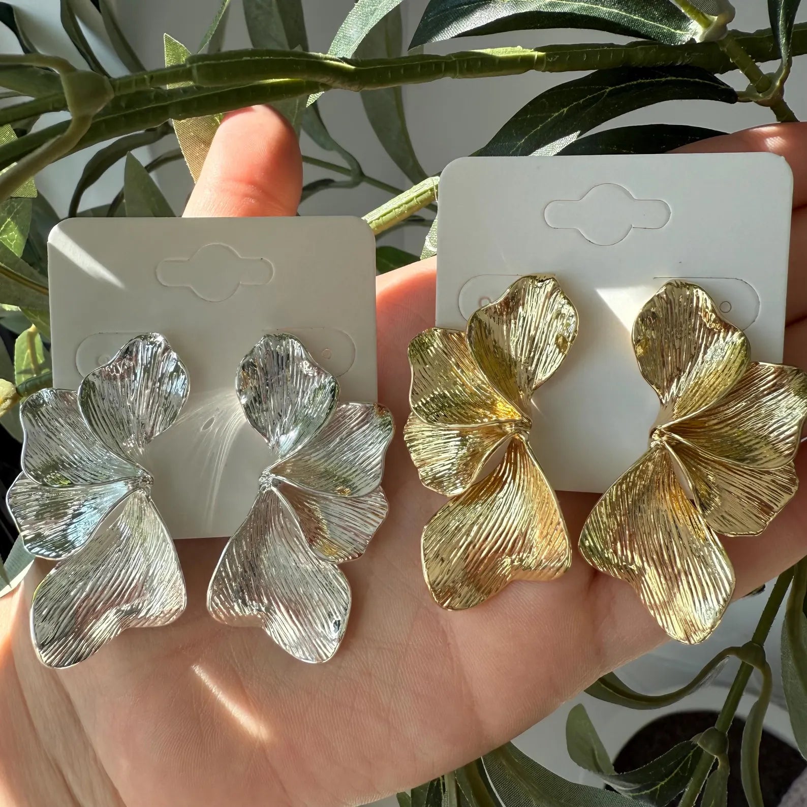 Chunky Leaf Drop Earrings – Gold & Silver Statement Dangles | AlaraNYC
